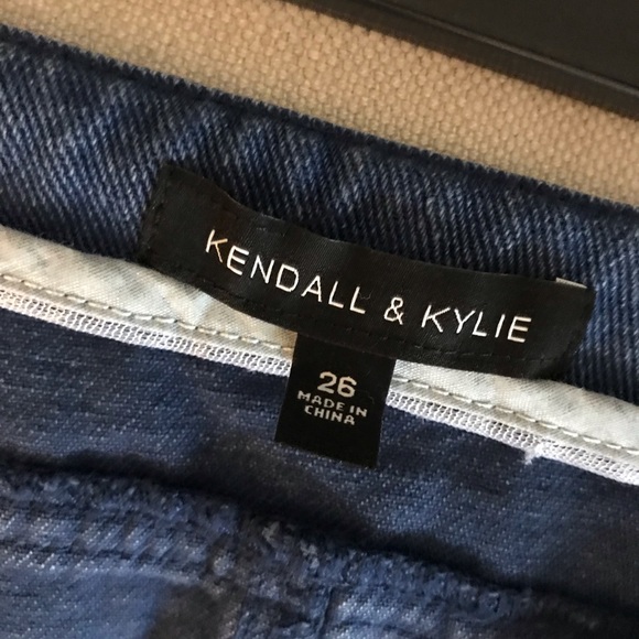 SALE - Kendall & Kylie Denim Button-front Skirt - Picture 4 of 4
